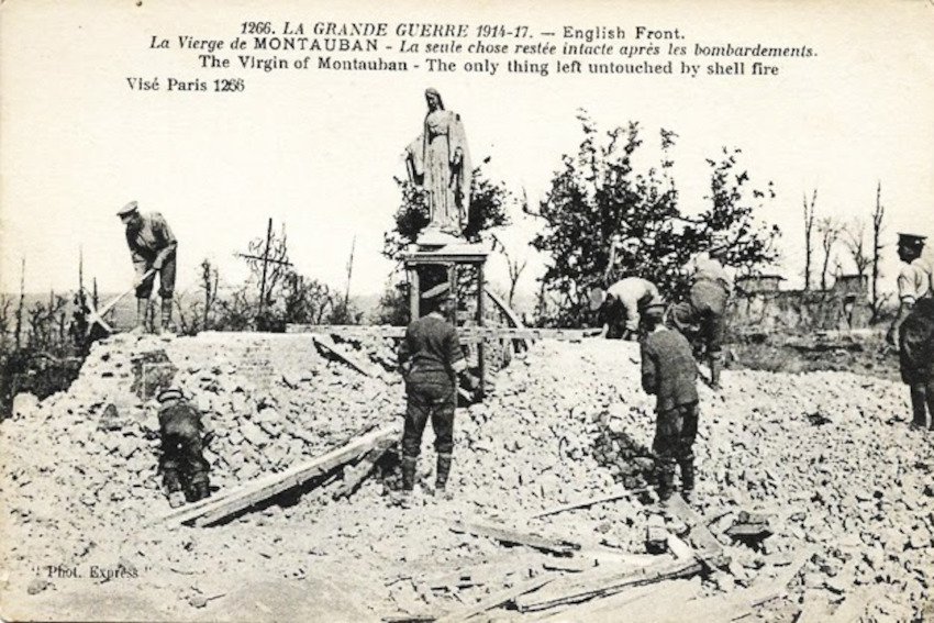LA GRANDE GUERRE 1914-17.- English Front. La Vierge de MONTAUBAN - La seule chose restée intacte après les bombardements.